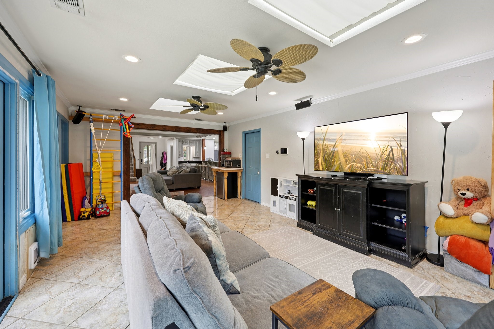 3710 Falcon Lake Drive Arlington TX 76016