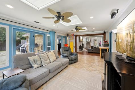 3710 Falcon Lake Drive Arlington TX 76016