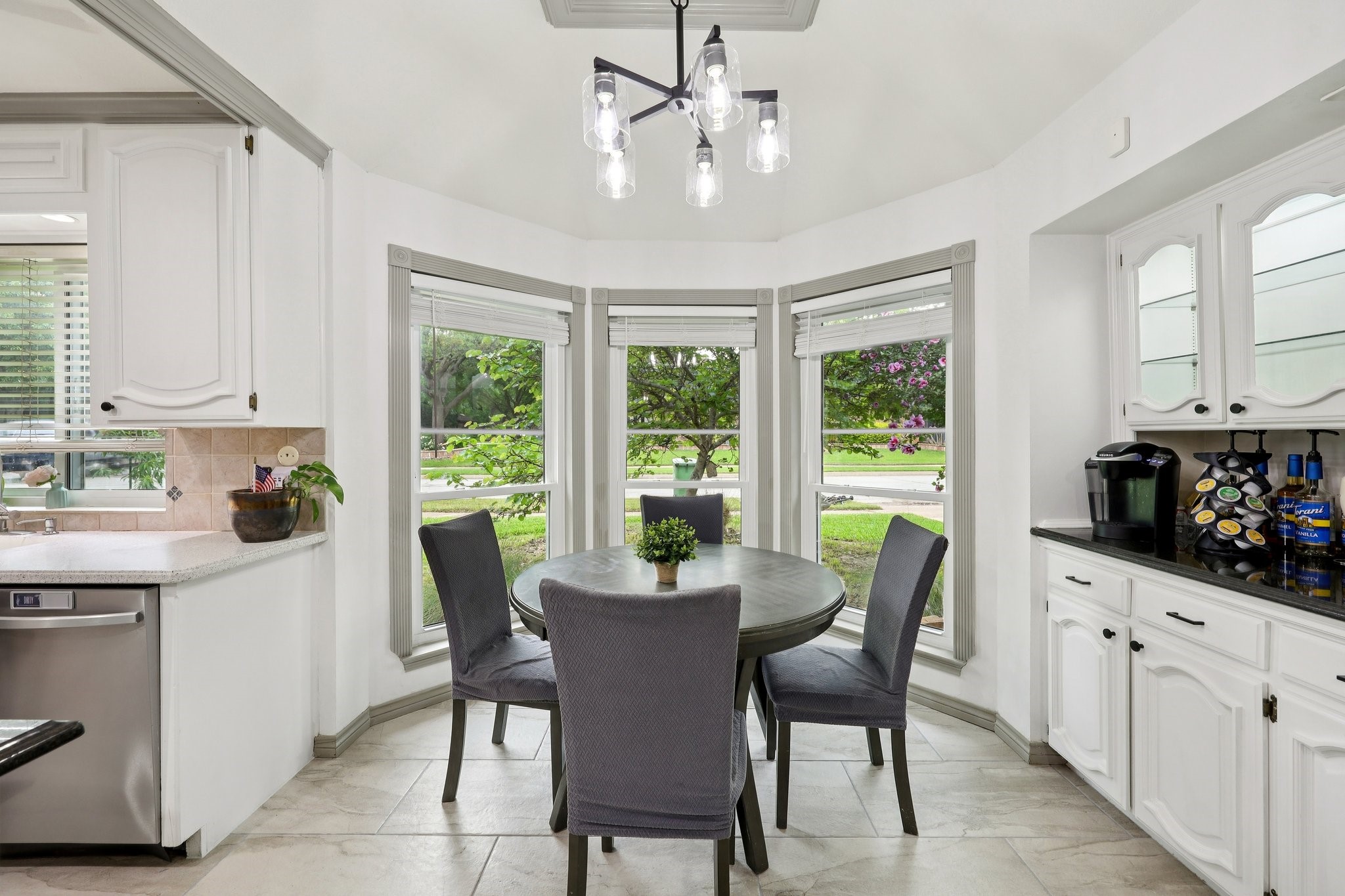 3710 Falcon Lake Drive Arlington TX 76016