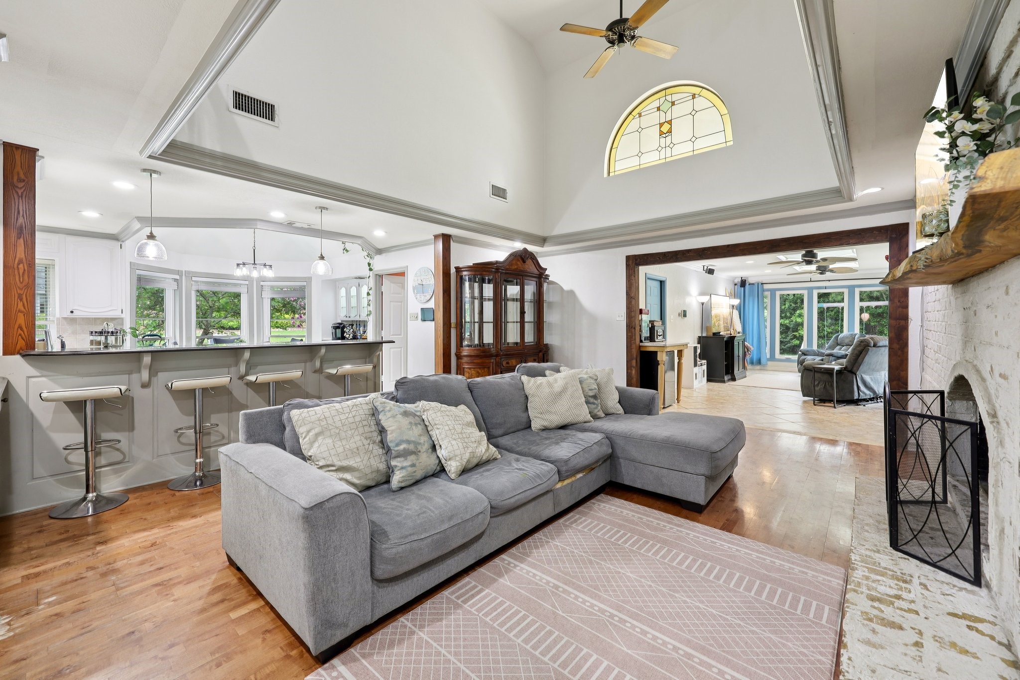 3710 Falcon Lake Drive Arlington TX 76016