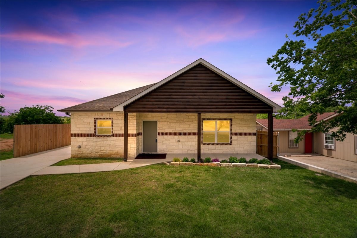 3105 N Pecan Street Fort Worth TX 76106