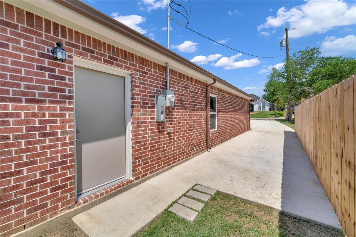 3105 N Pecan Street Fort Worth TX 76106