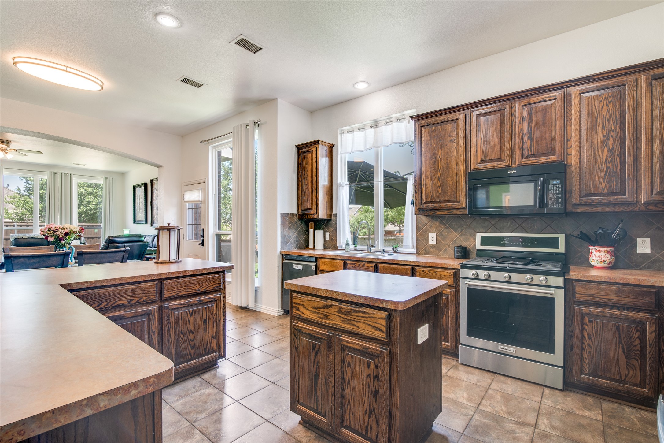 6219 Lakecrest Drive Sachse TX 75048