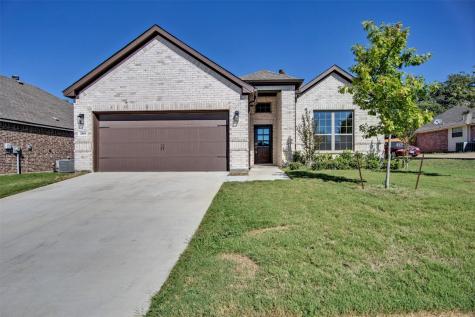 1804 Quail Hollow Cleburne TX 76033