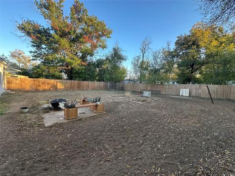1107 W Cedar Street Coleman TX 76834