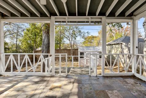 1800 Virginia Place Fort Worth TX 76107