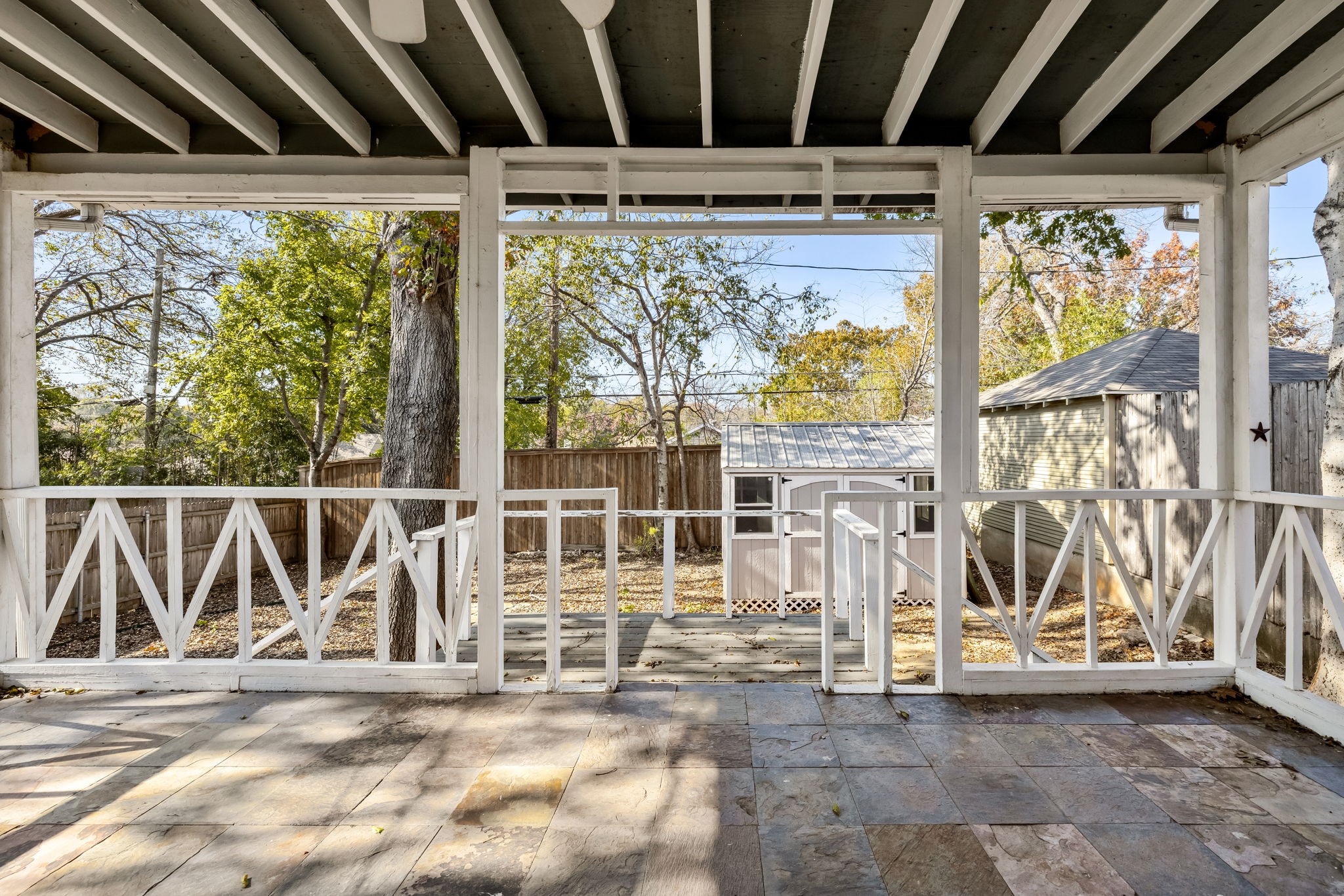 1800 Virginia Place Fort Worth TX 76107