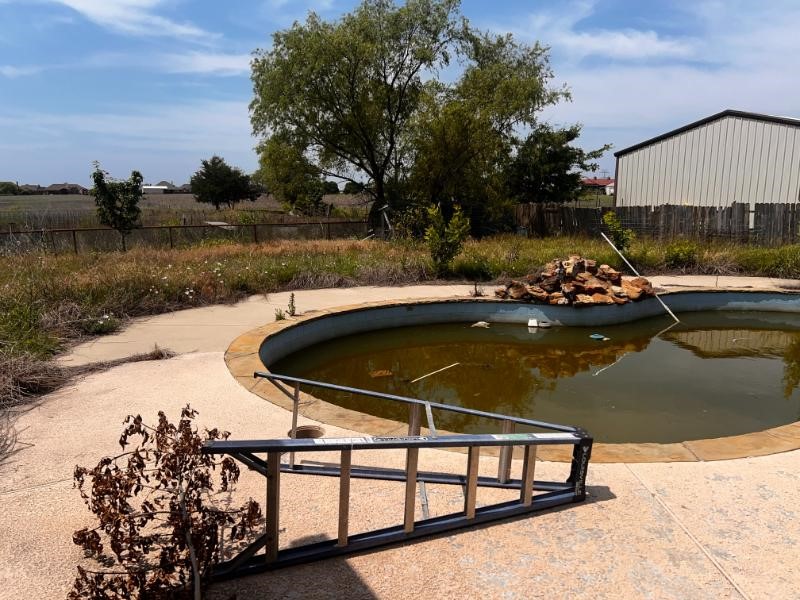 1823 County Road 596 Nevada TX 75173