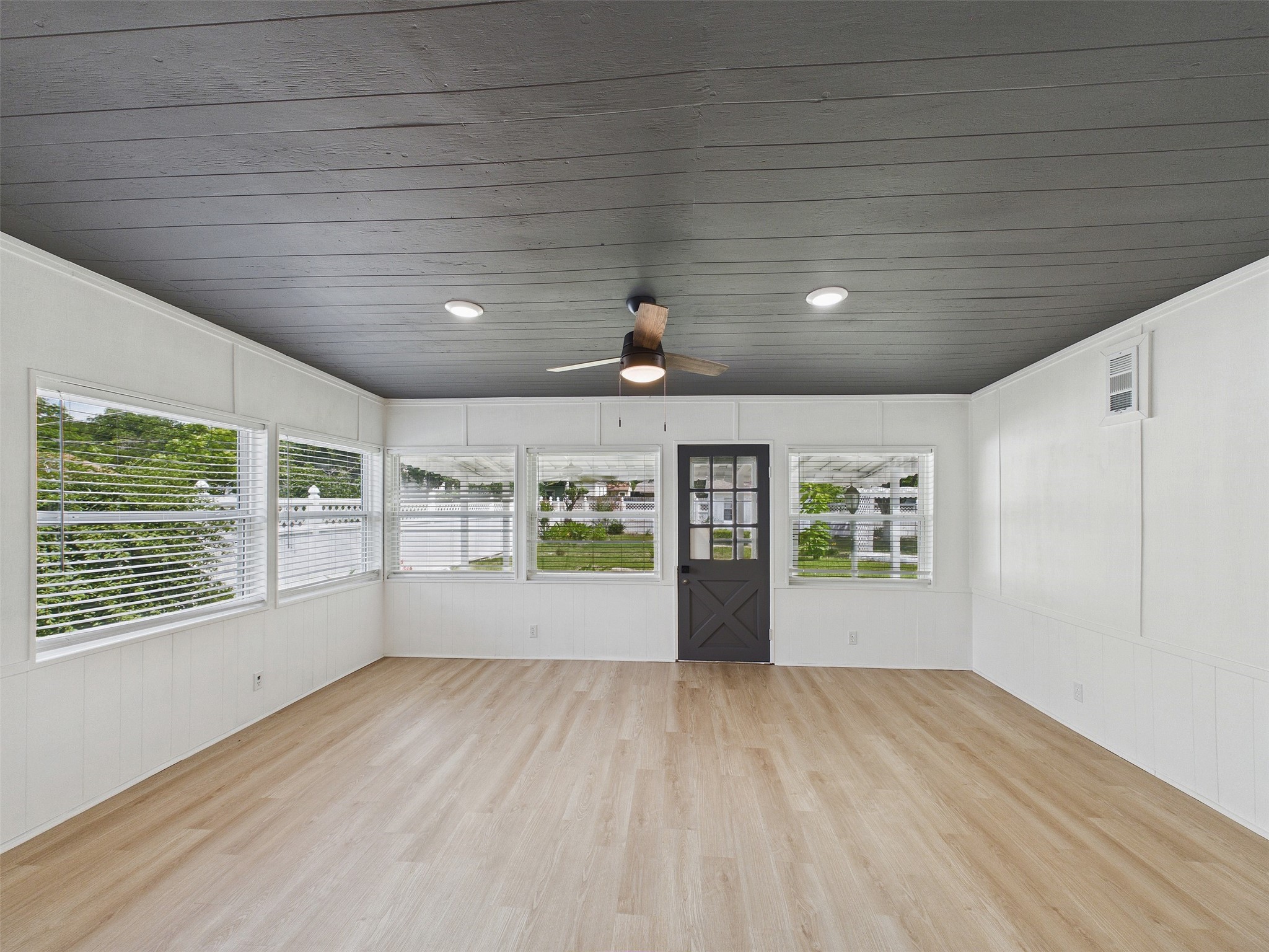 845 Dent Street Garland TX 75040