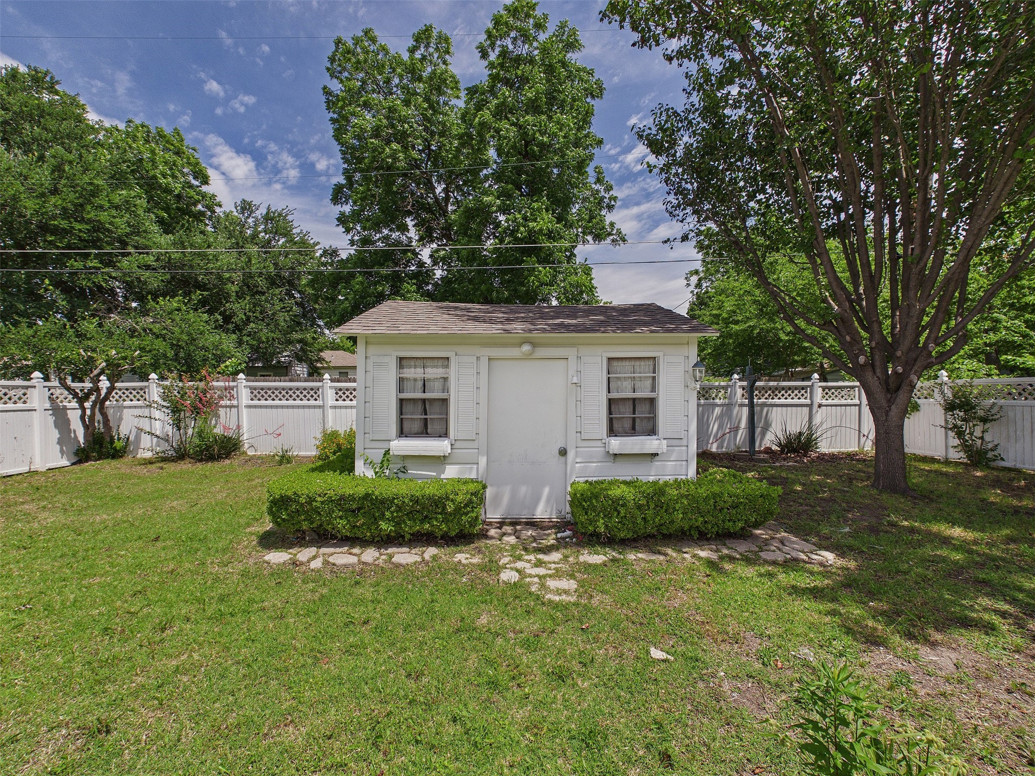 845 Dent Street Garland TX 75040