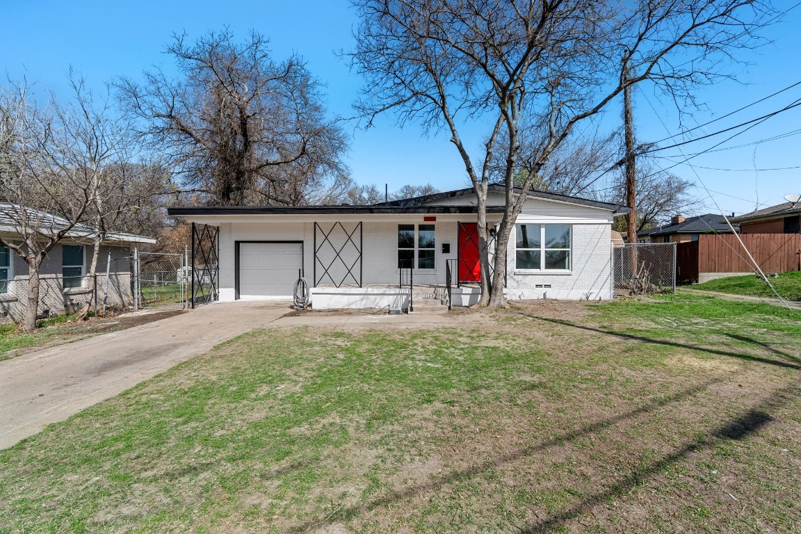 1111 E Ann Arbor Avenue Dallas TX 75216