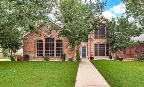 2501 Greenhaven Drive Burleson TX 76028