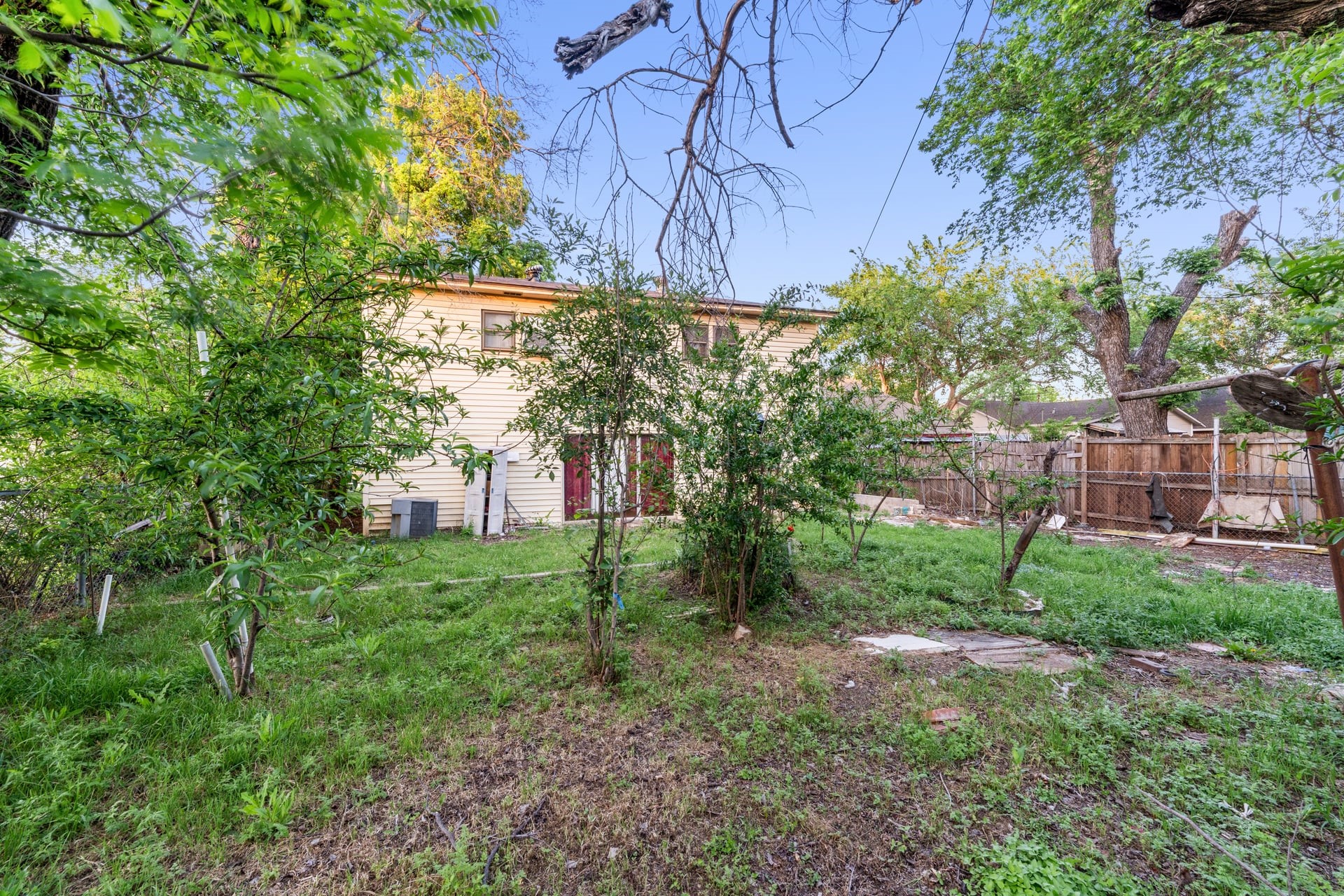 2617 Loraine Street Fort Worth TX 76106