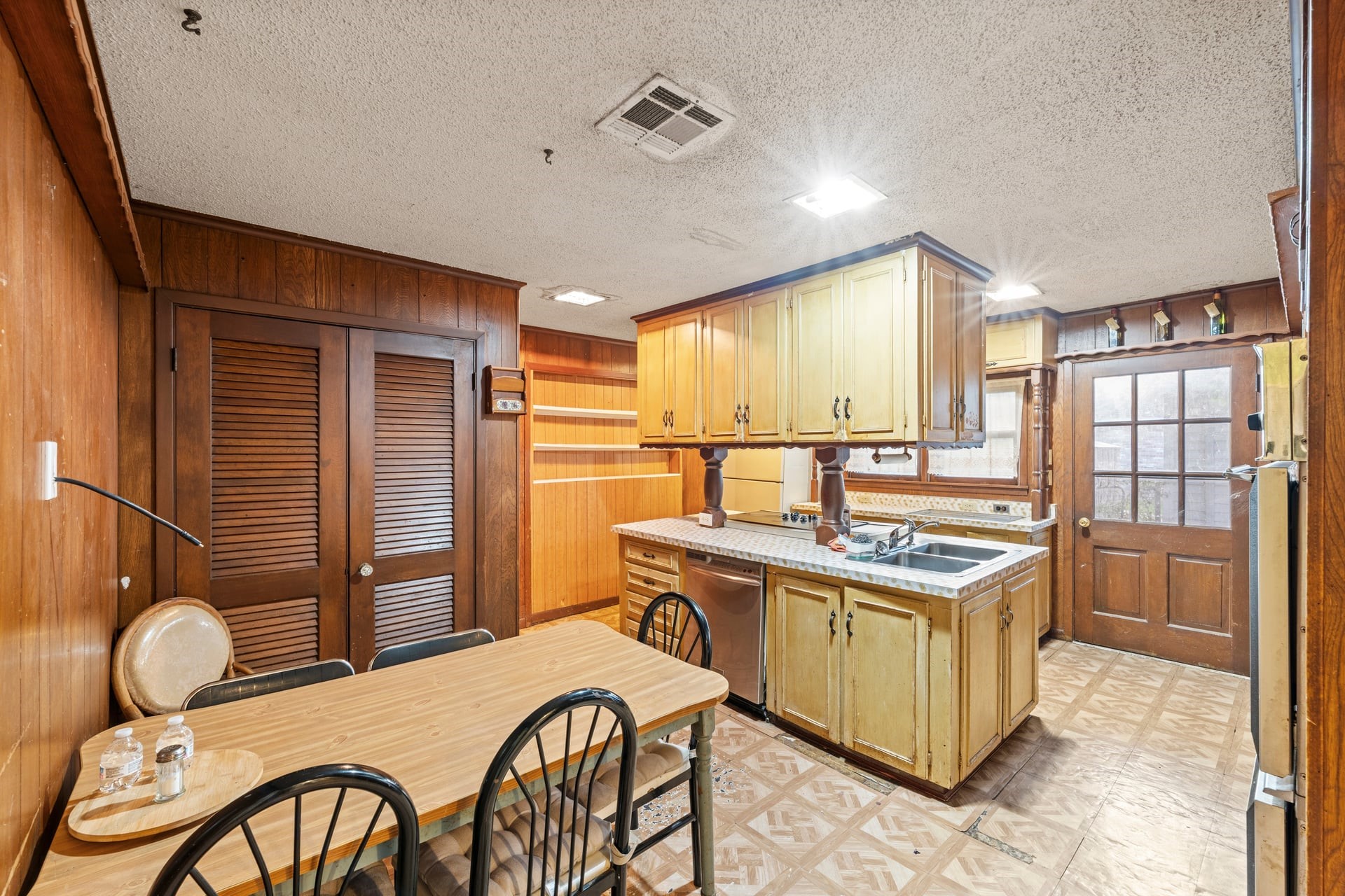 2617 Loraine Street Fort Worth TX 76106
