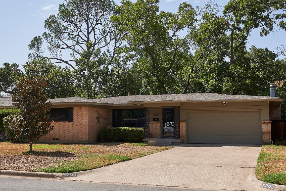 1208 W Tucker Boulevard Arlington TX 76013