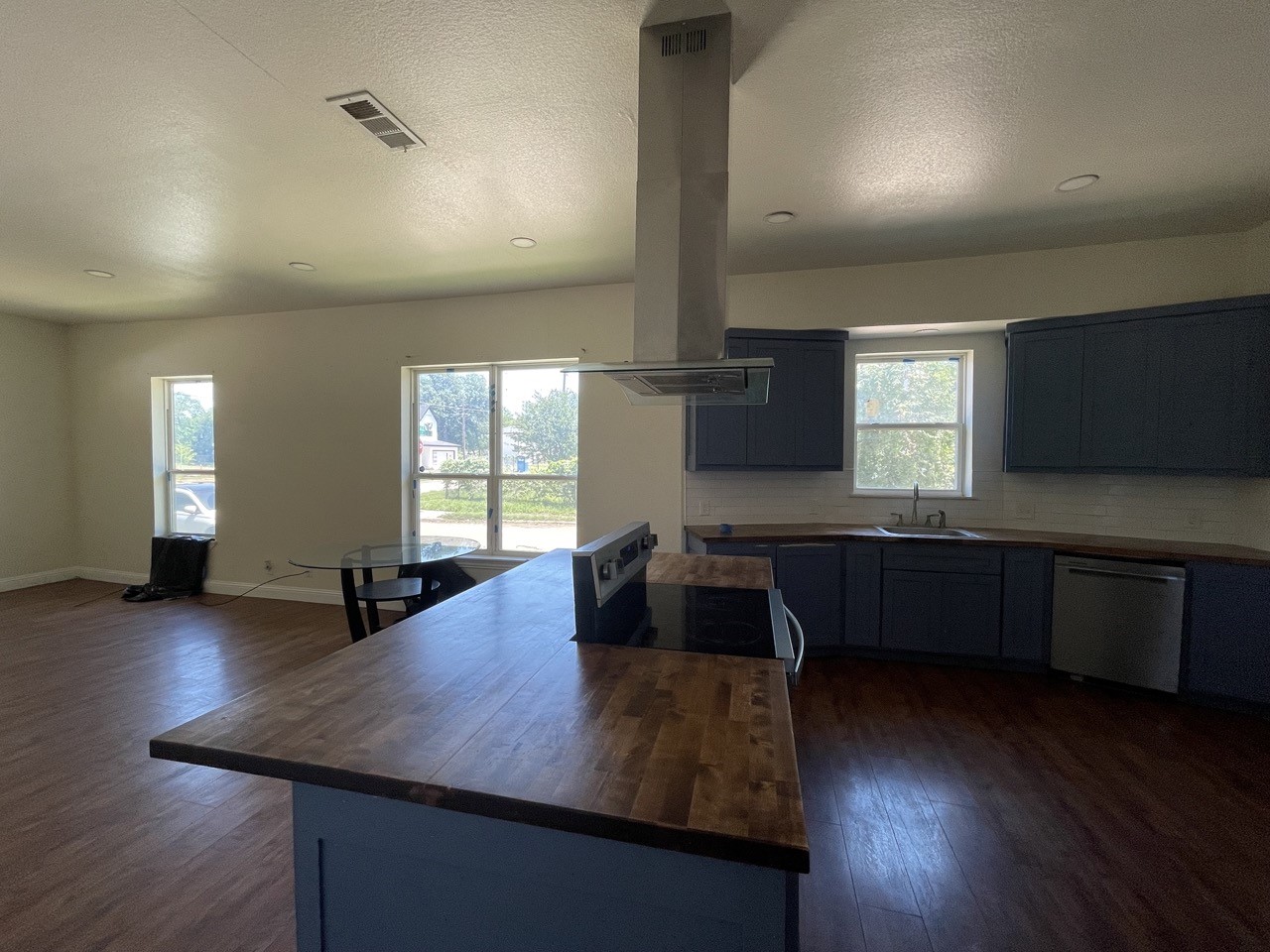 3423 S Harwood Street Dallas TX 75215