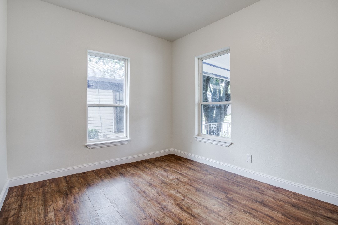 3423 S Harwood Street Dallas TX 75215