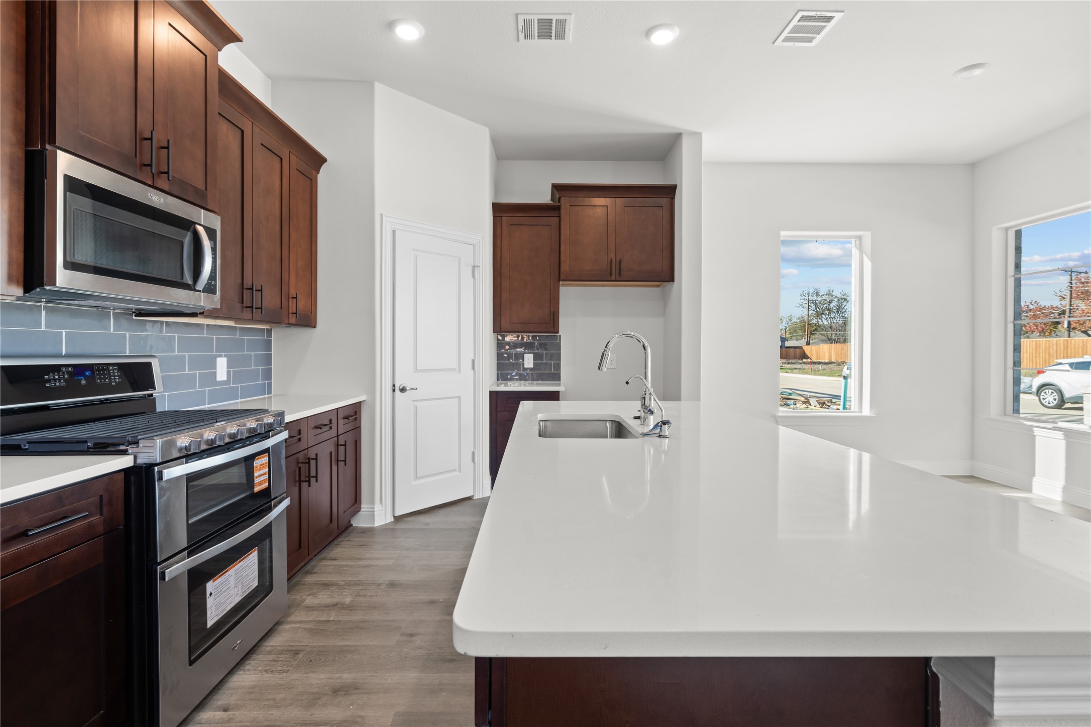 725 Oakridge Trail Richardson TX 75080