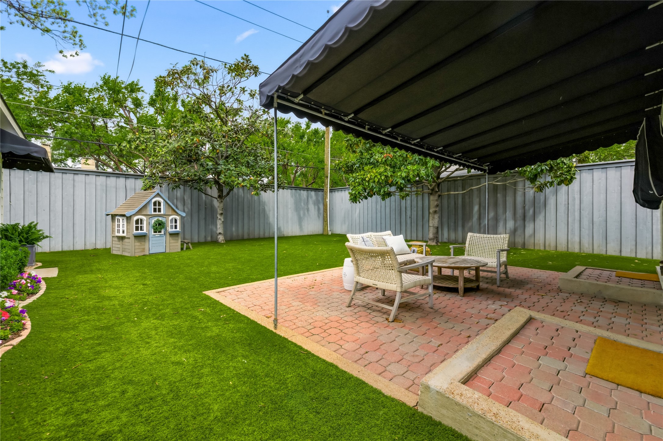 8115 Chadbourne Road Dallas TX 75209