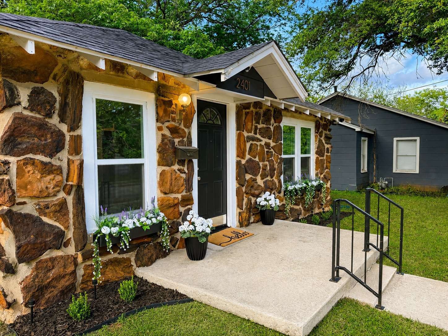 2401 Lillian Street Fort Worth TX 76111