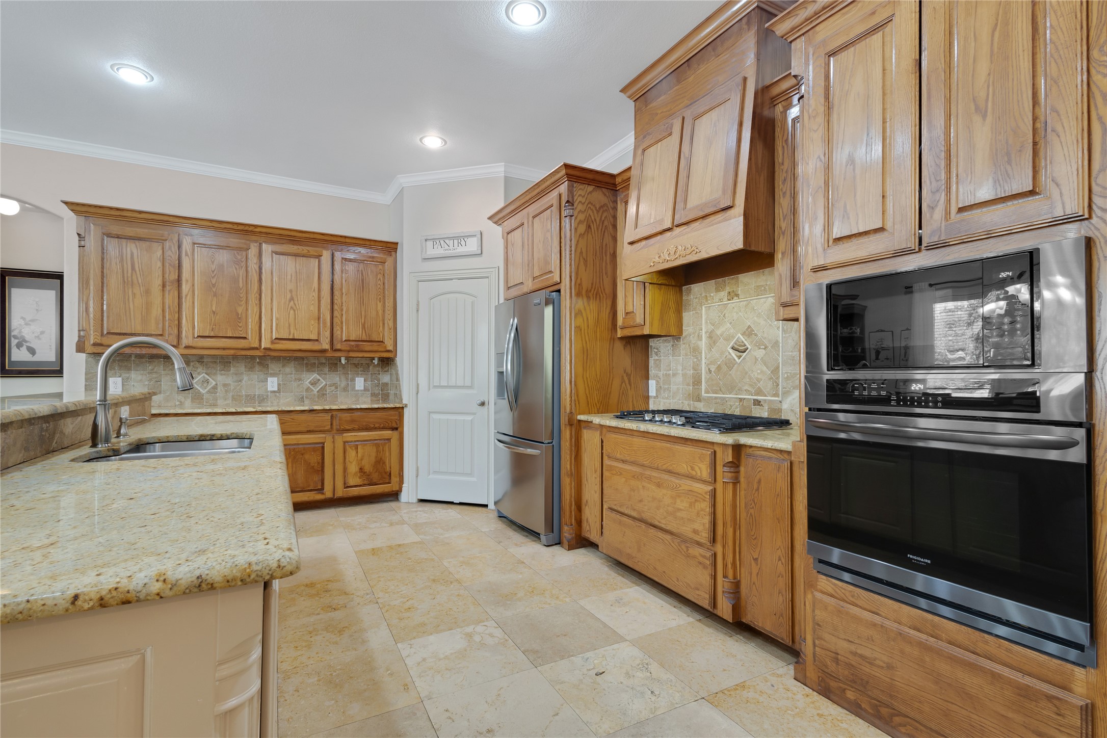 7701 Oak Creek Lane Denton TX 76208