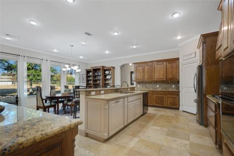 7701 Oak Creek Lane Denton TX 76208