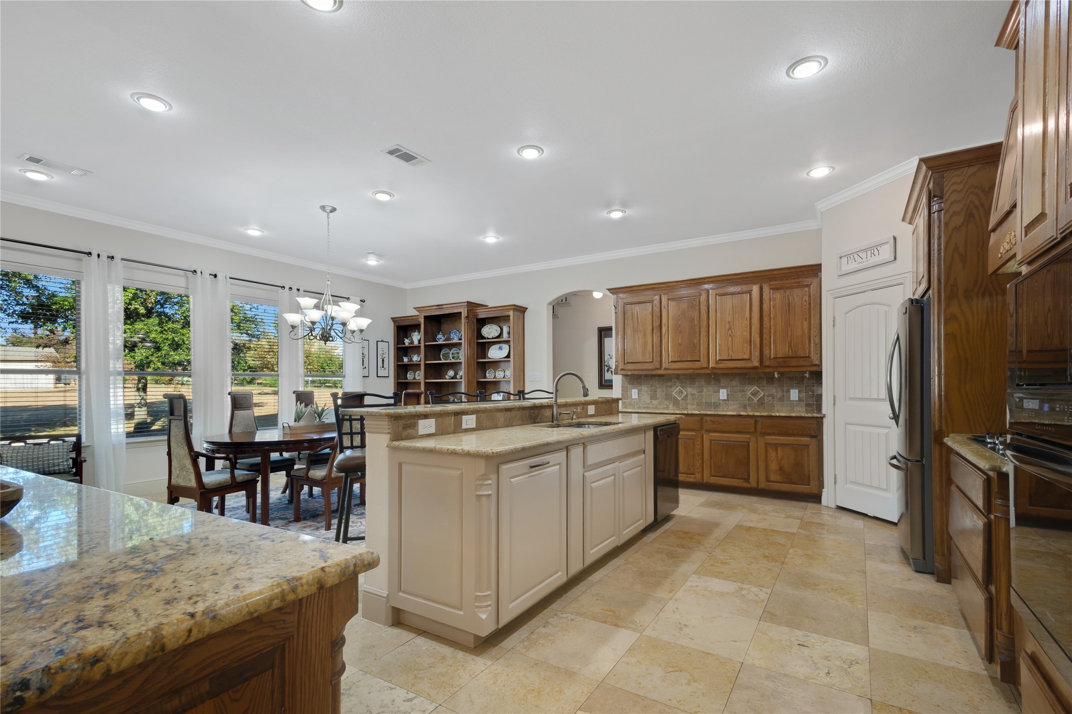7701 Oak Creek Lane Denton TX 76208