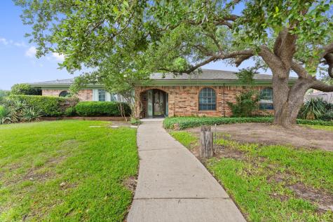 1720 Norwood Drive Hurst TX 76054