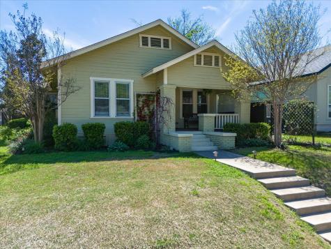 4901 Calmont Avenue Fort Worth TX 76107