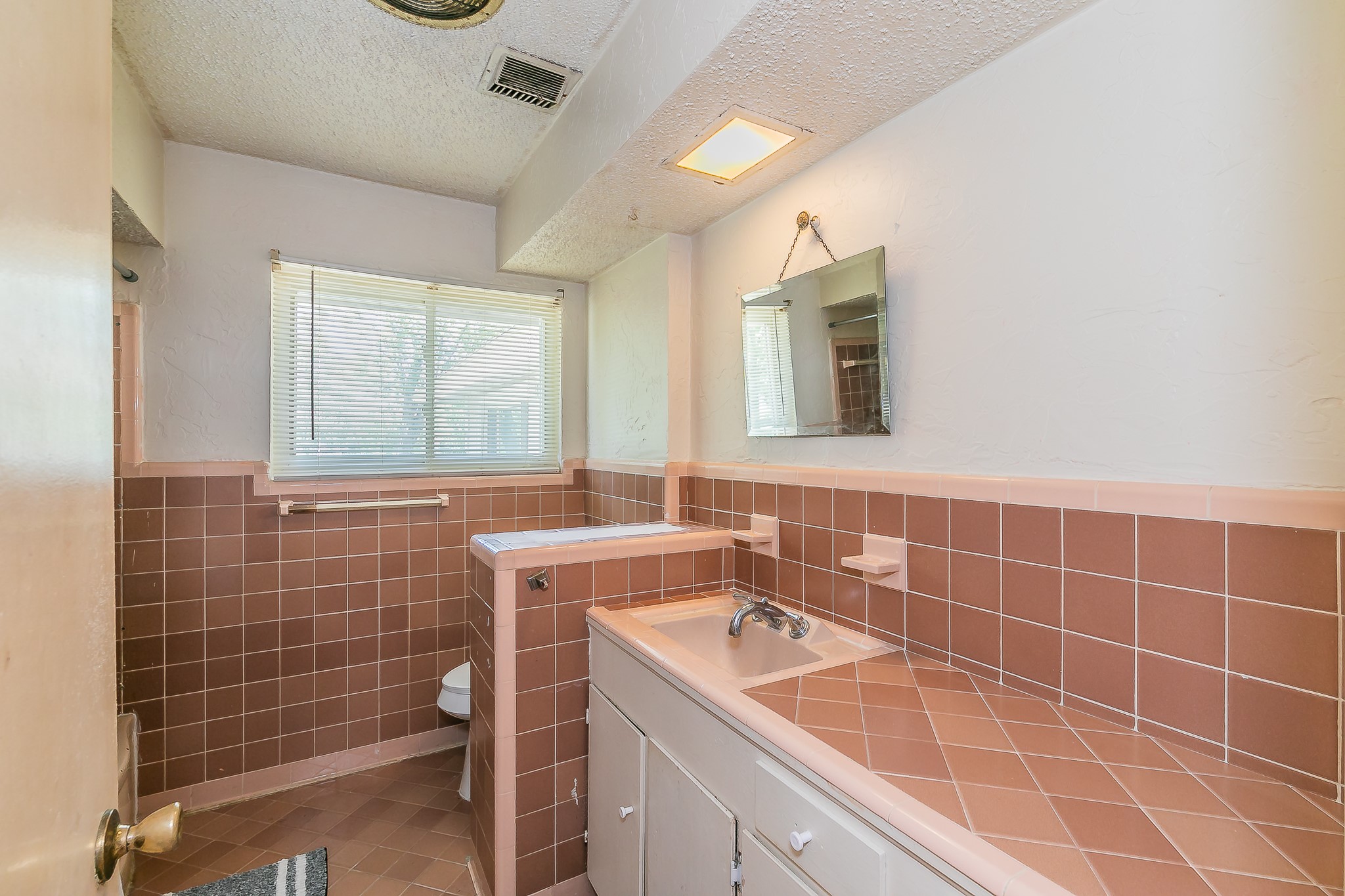 6207 Lyndon B Johnson Freeway Dallas TX 75240