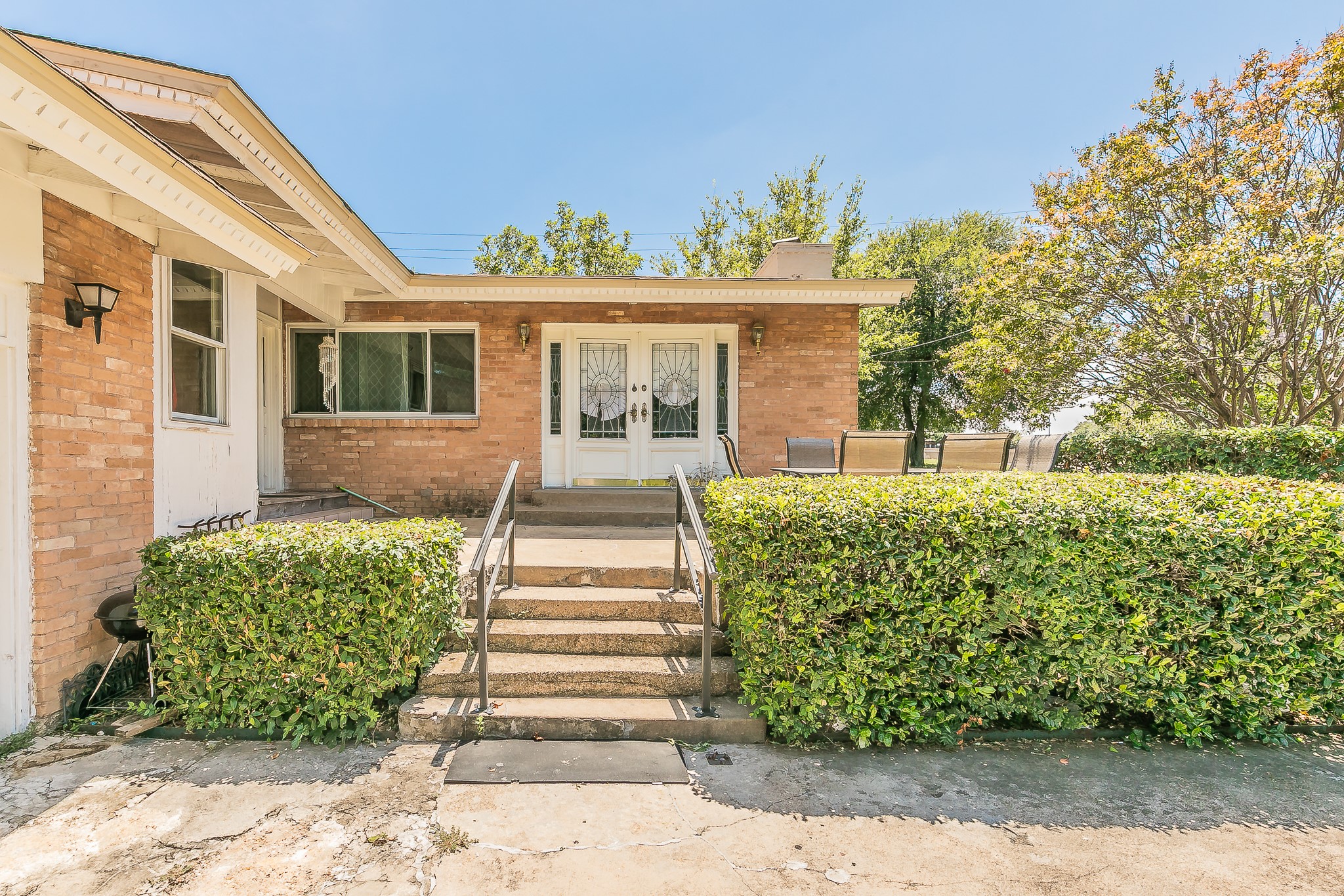 6207 Lyndon B Johnson Freeway Dallas TX 75240