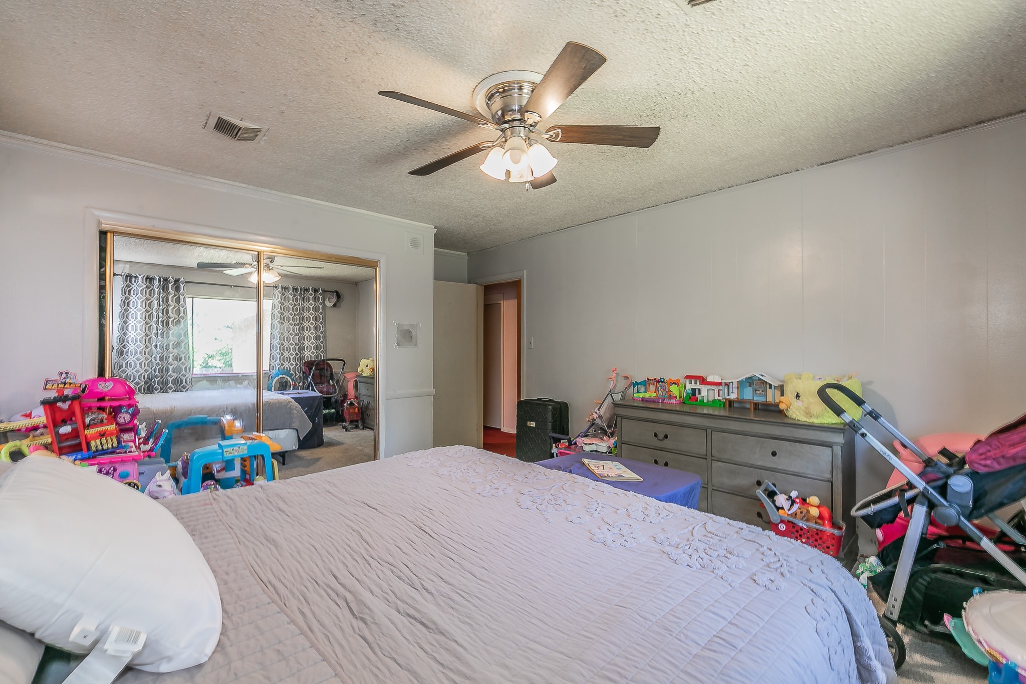 6207 Lyndon B Johnson Freeway Dallas TX 75240