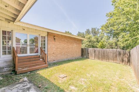 6207 Lyndon B Johnson Freeway Dallas TX 75240
