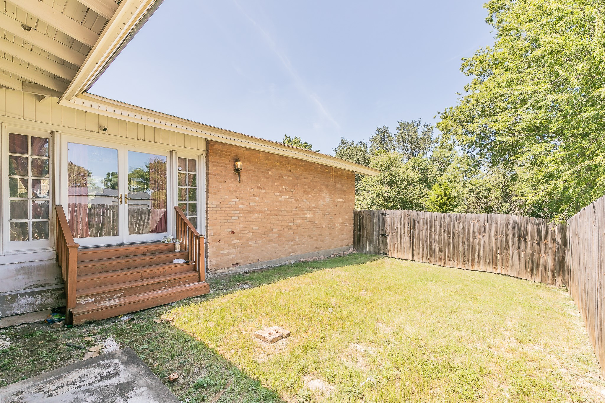 6207 Lyndon B Johnson Freeway Dallas TX 75240