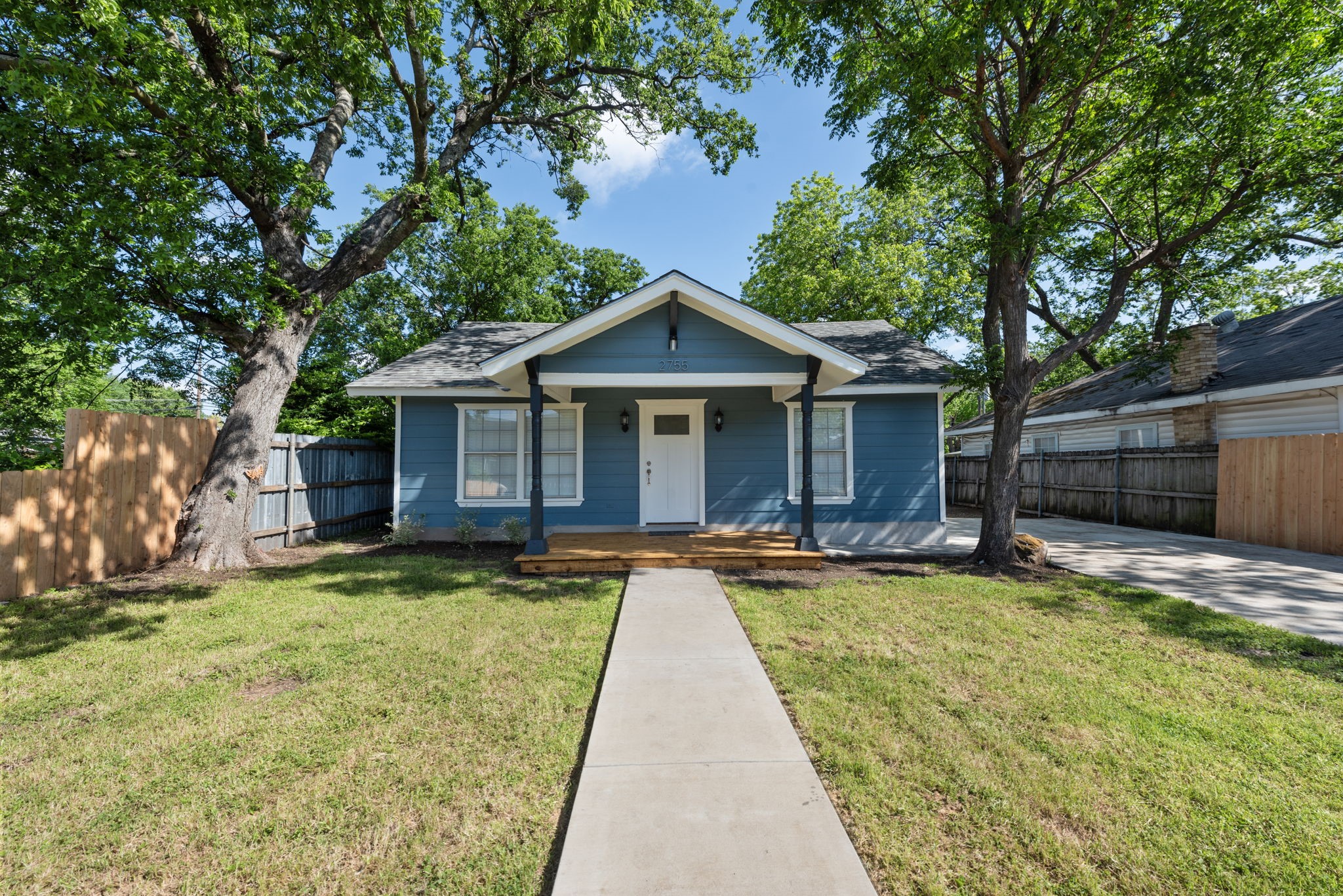 2755 Brandon Street Dallas TX 75211