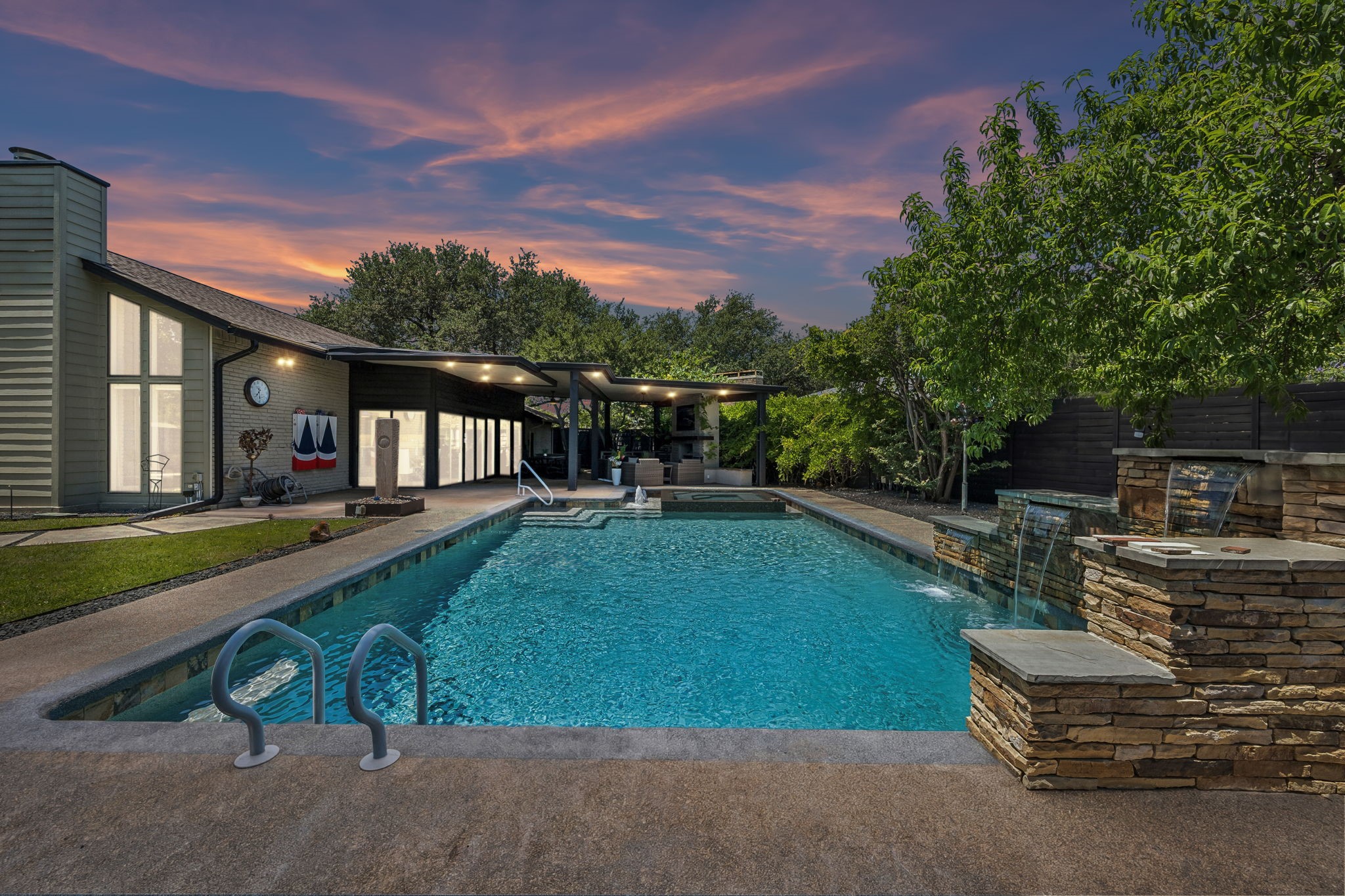 7001 Kingshollow Drive Dallas TX 75248