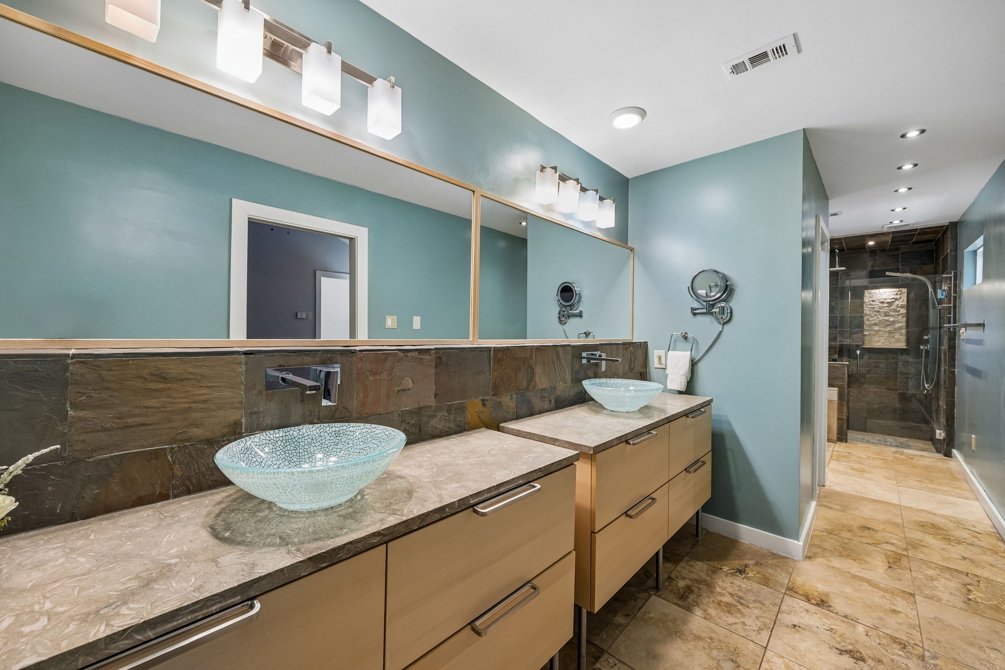 7001 Kingshollow Drive Dallas TX 75248