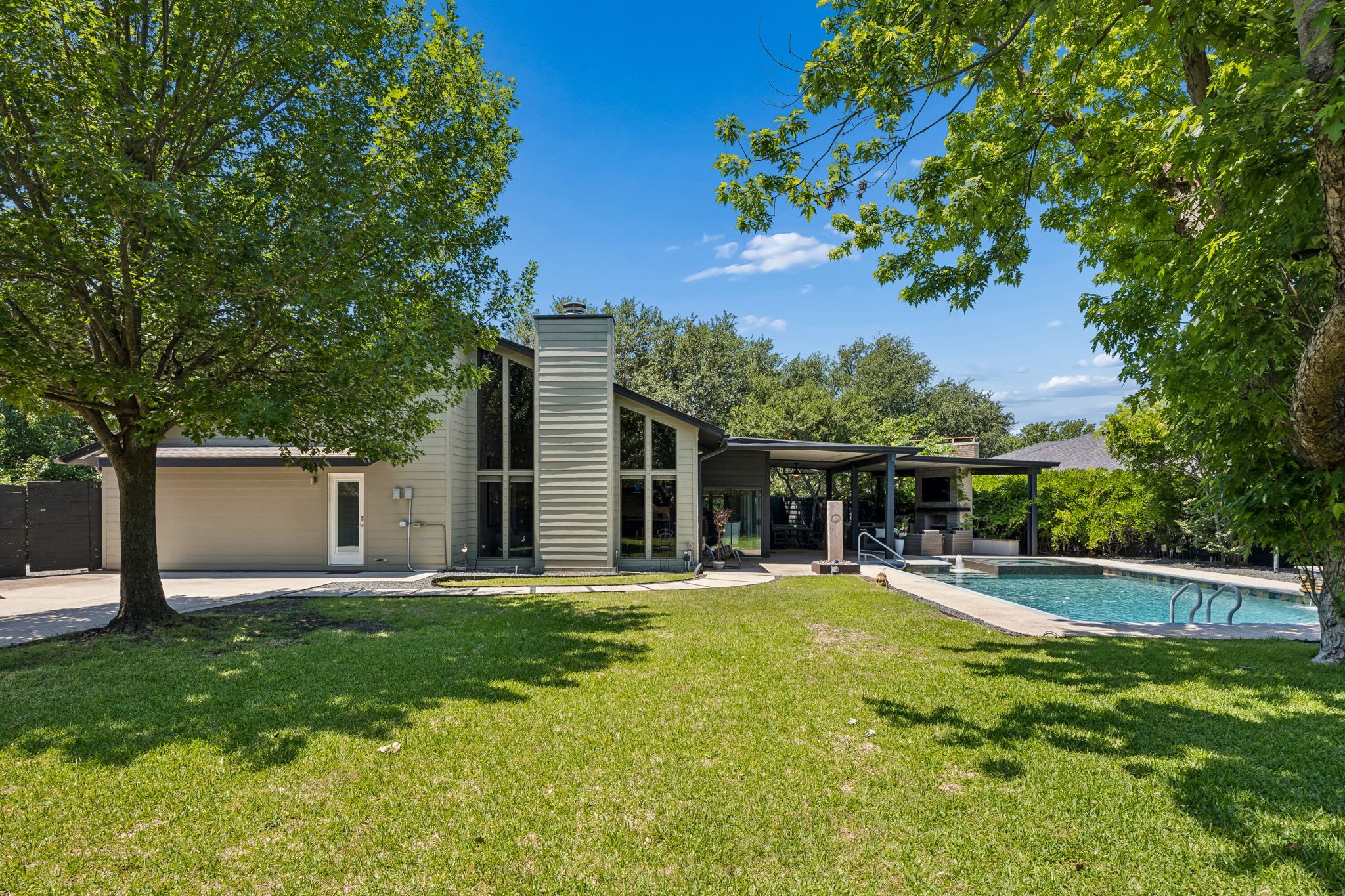 7001 Kingshollow Drive Dallas TX 75248