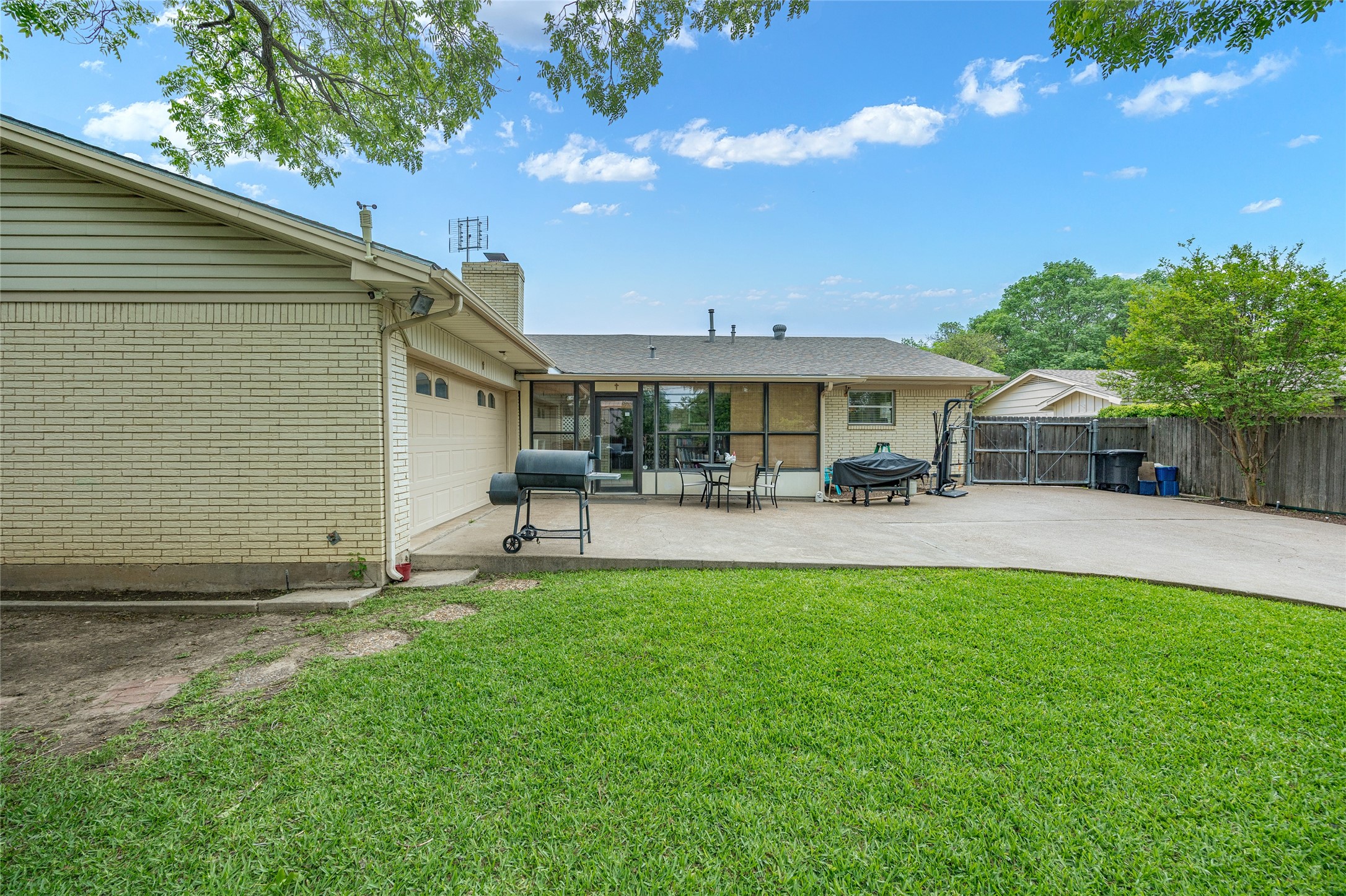 3912 Twilight Drive S Benbrook TX 76116