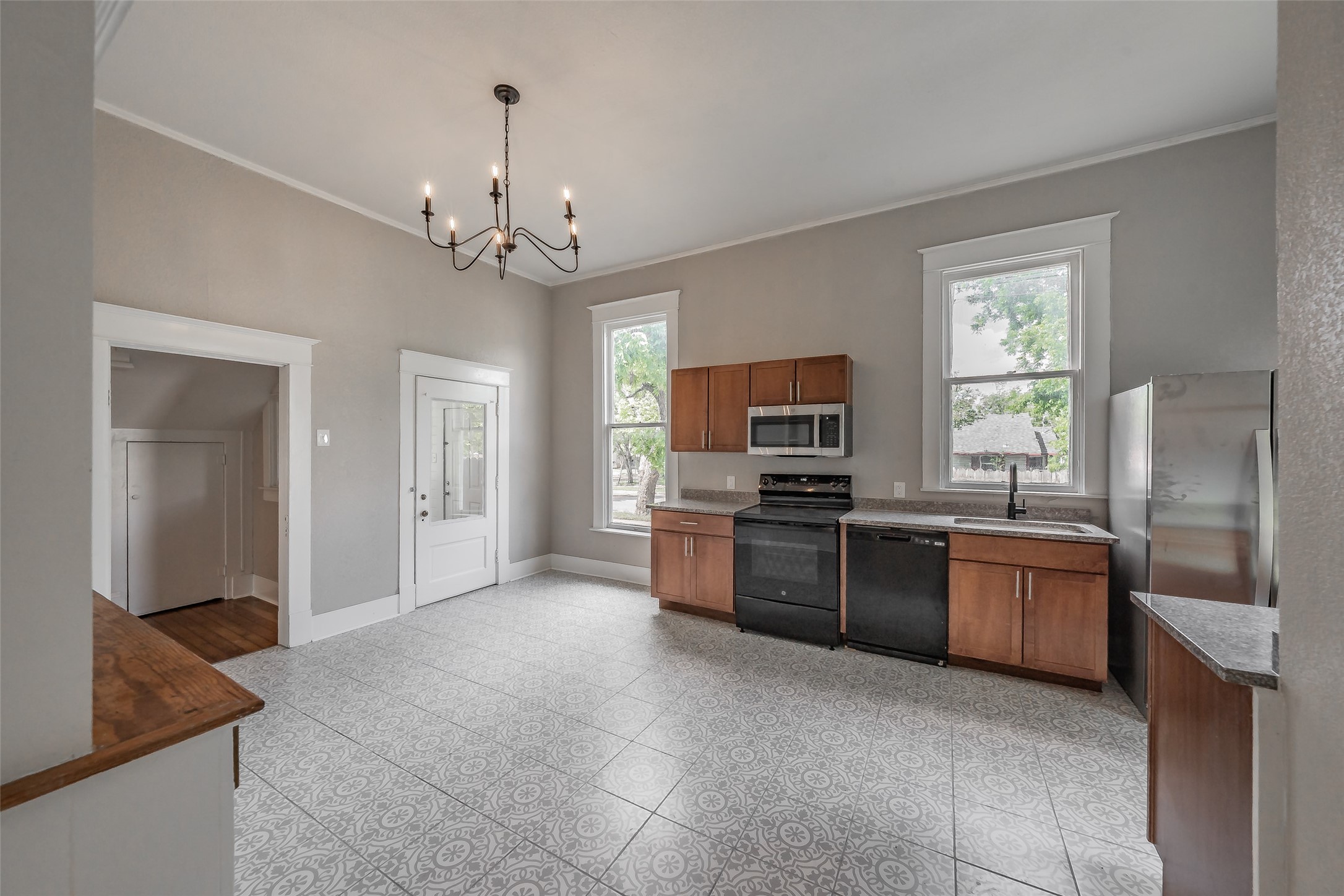 2700 Grim Avenue Waco TX 76707
