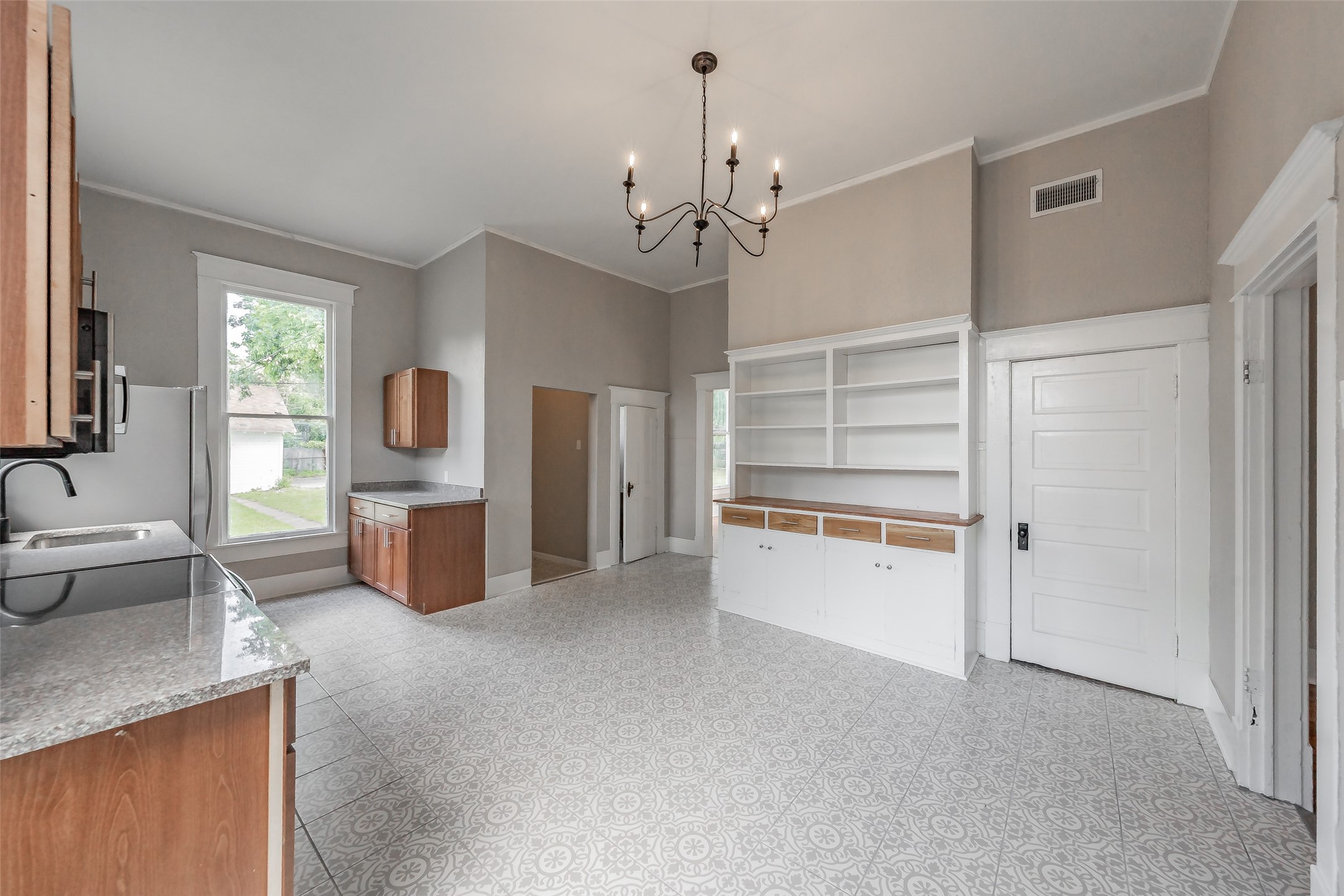 2700 Grim Avenue Waco TX 76707