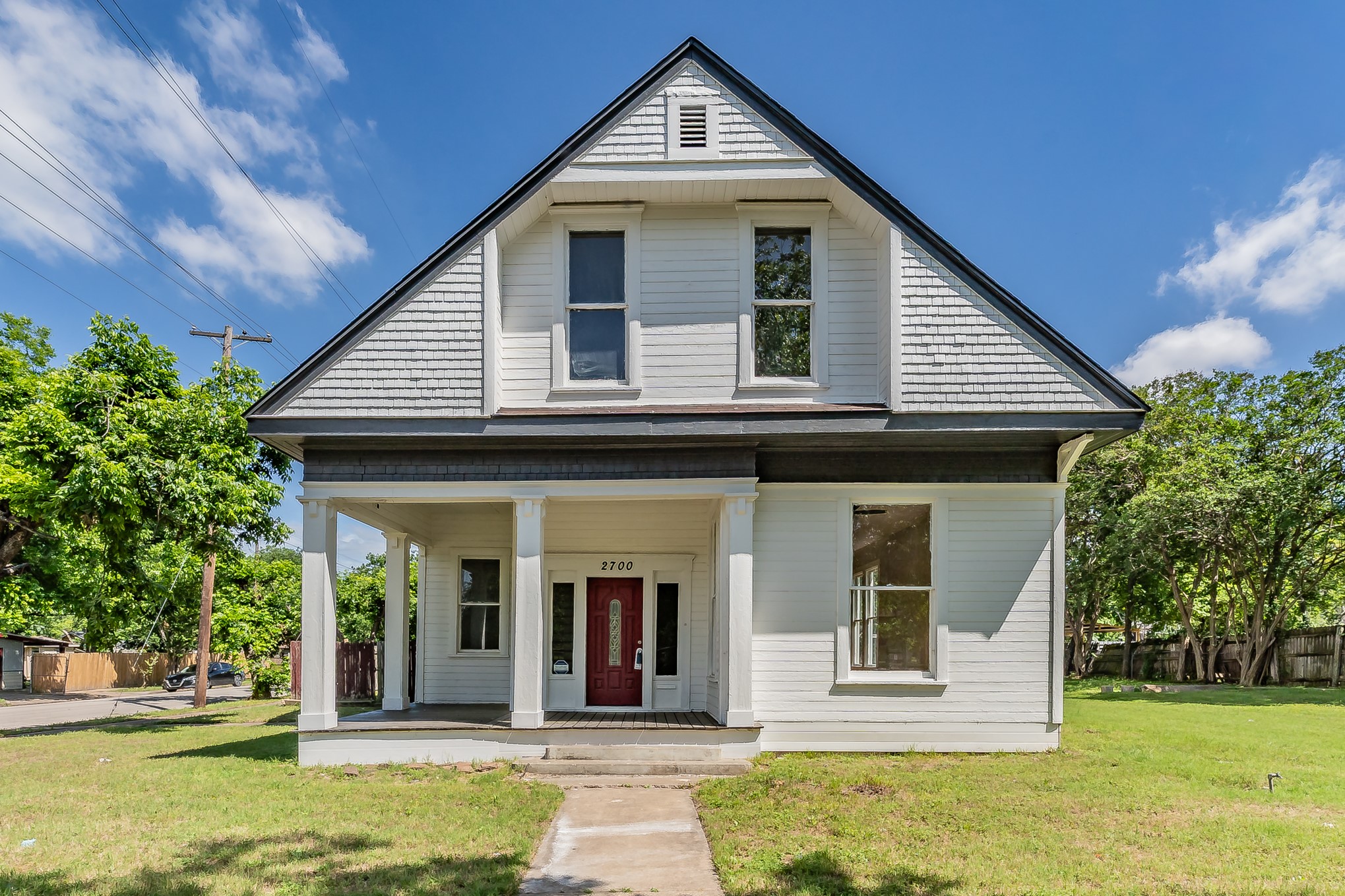 2700 Grim Avenue Waco TX 76707