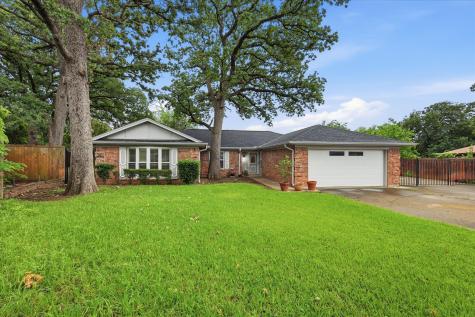 2604 Meadow Place Bedford TX 76021