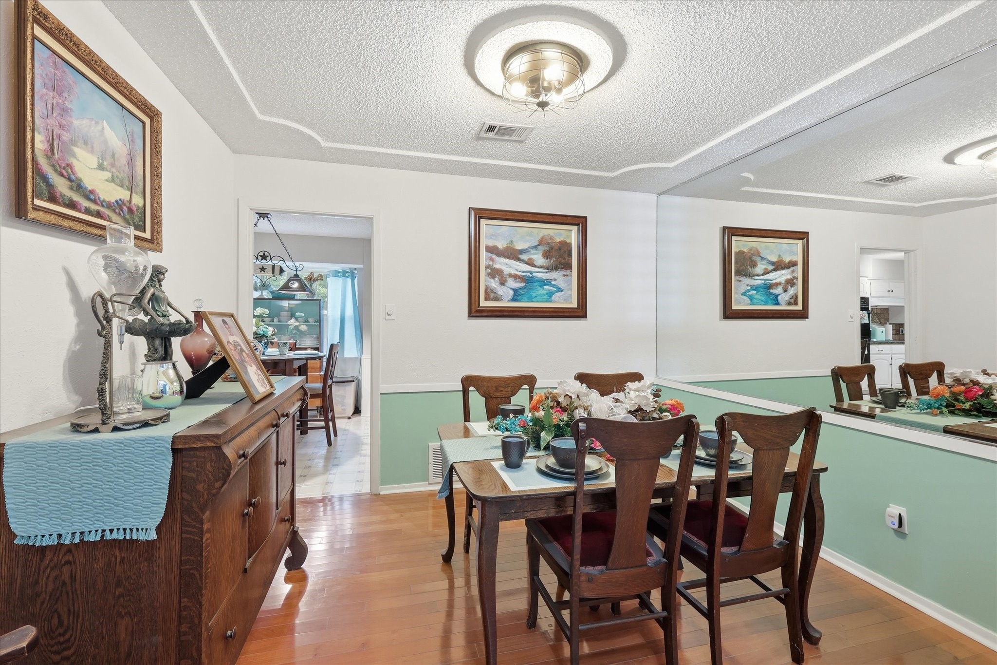 2604 Meadow Place Bedford TX 76021