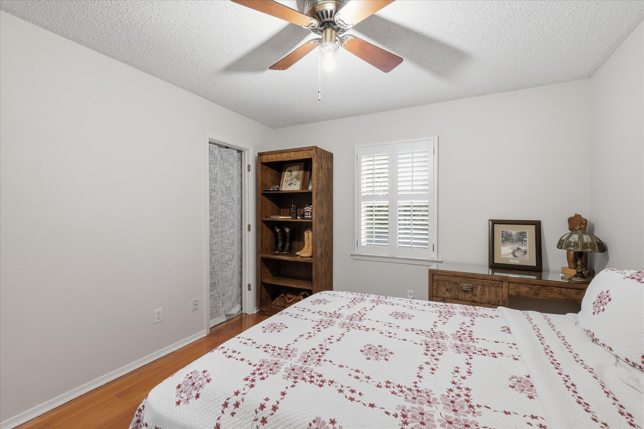 2604 Meadow Place Bedford TX 76021