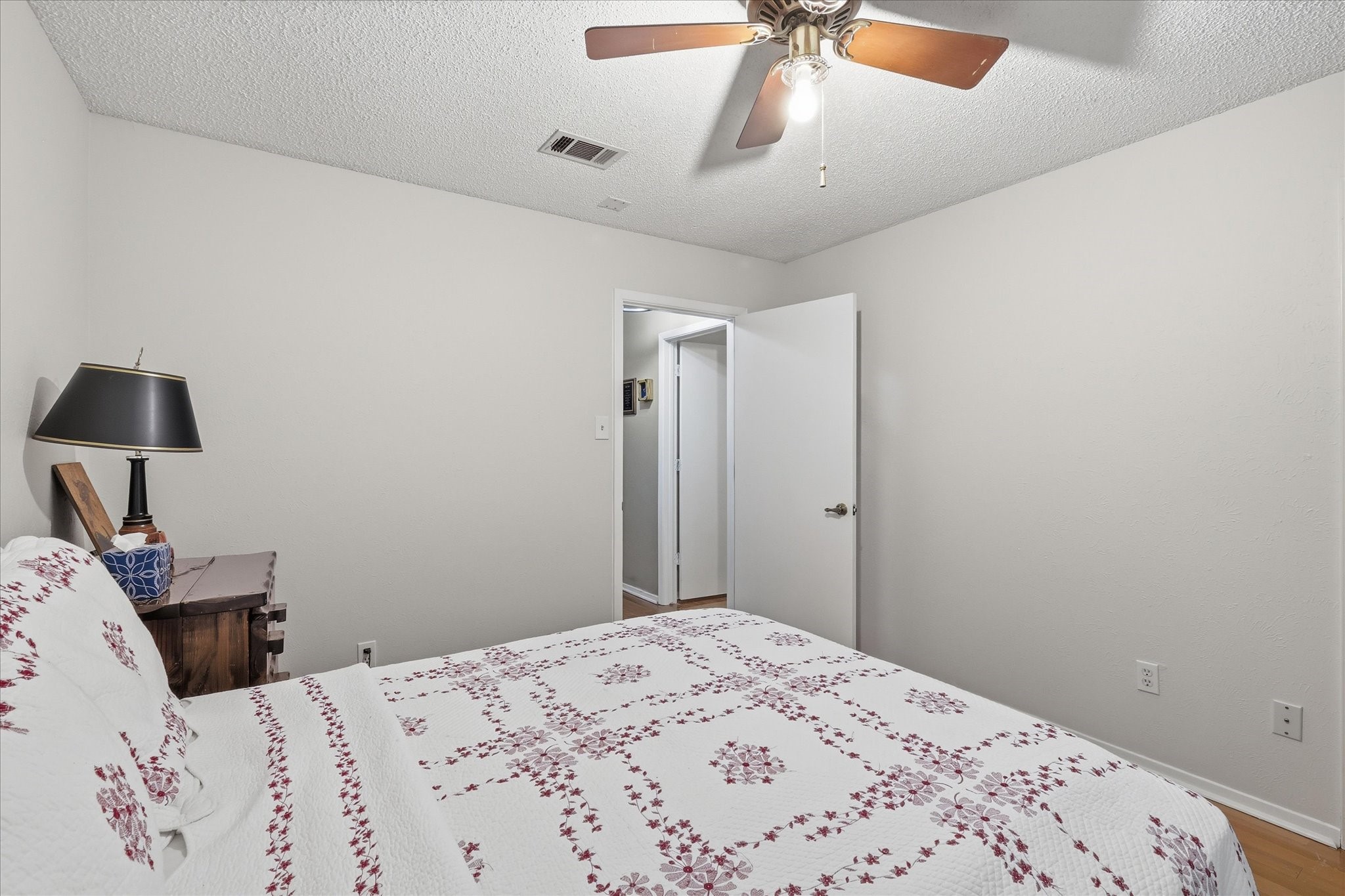2604 Meadow Place Bedford TX 76021