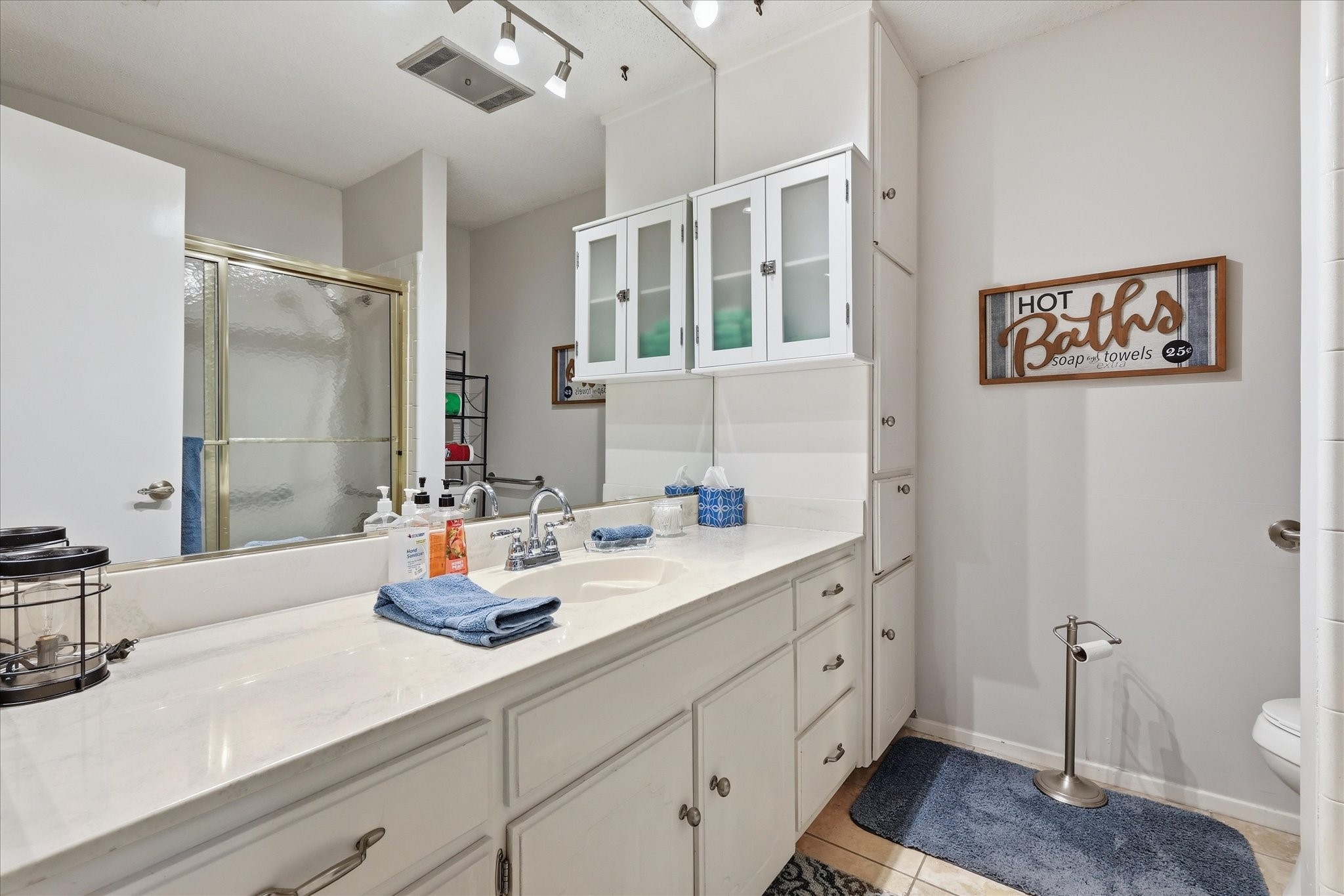 2604 Meadow Place Bedford TX 76021