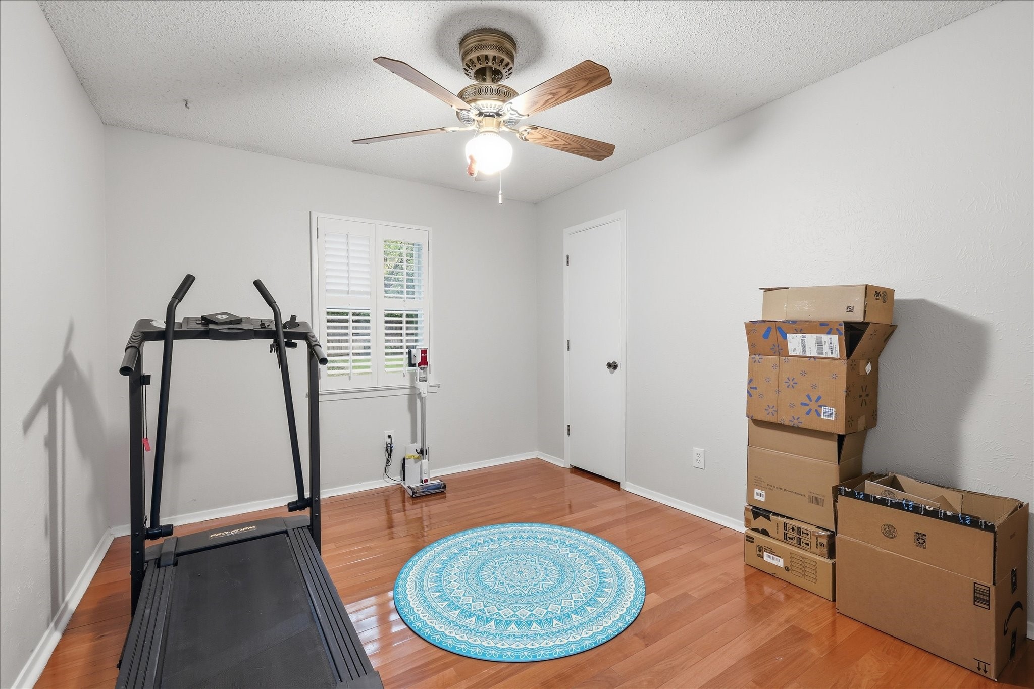 2604 Meadow Place Bedford TX 76021