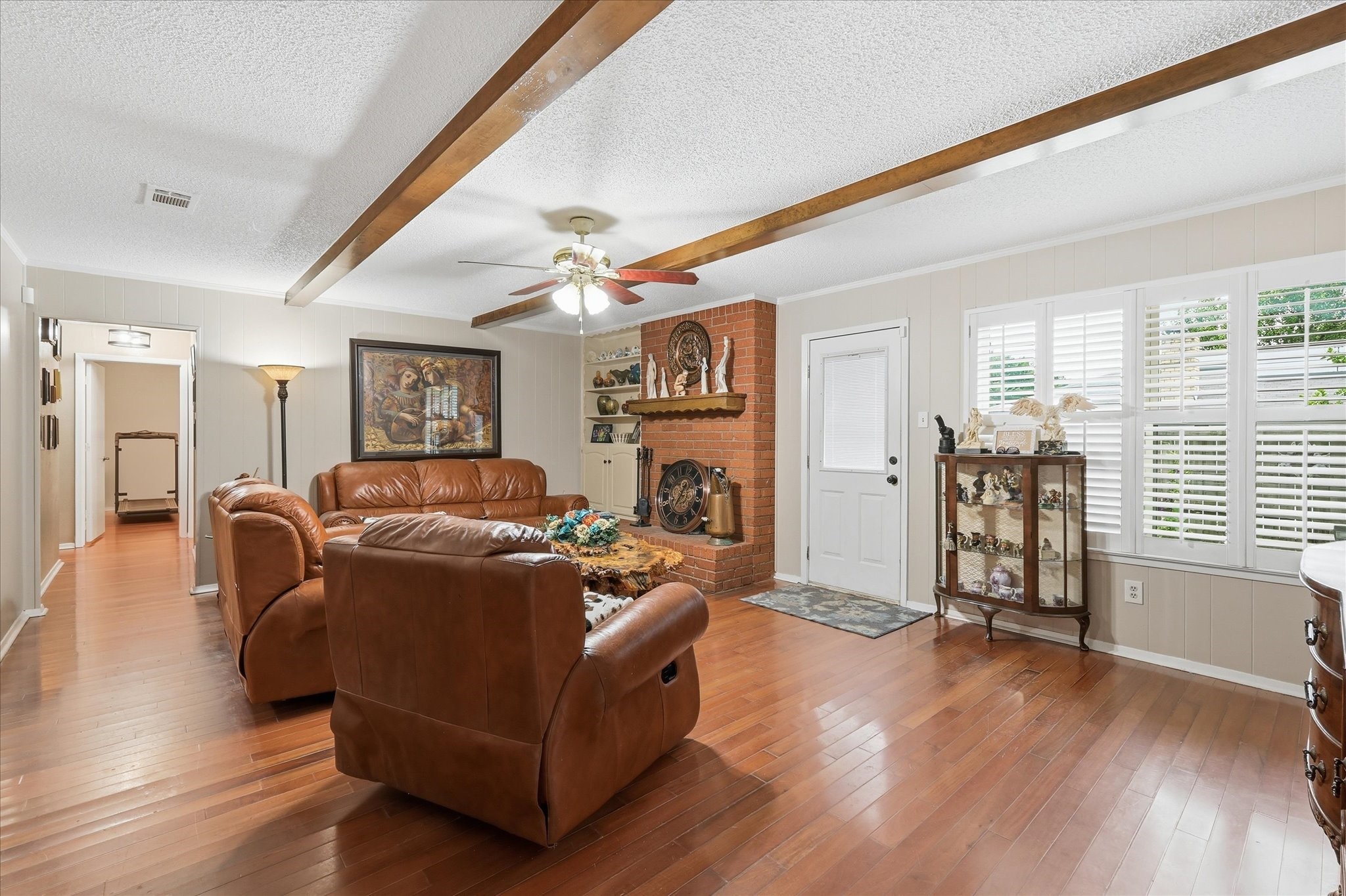 2604 Meadow Place Bedford TX 76021