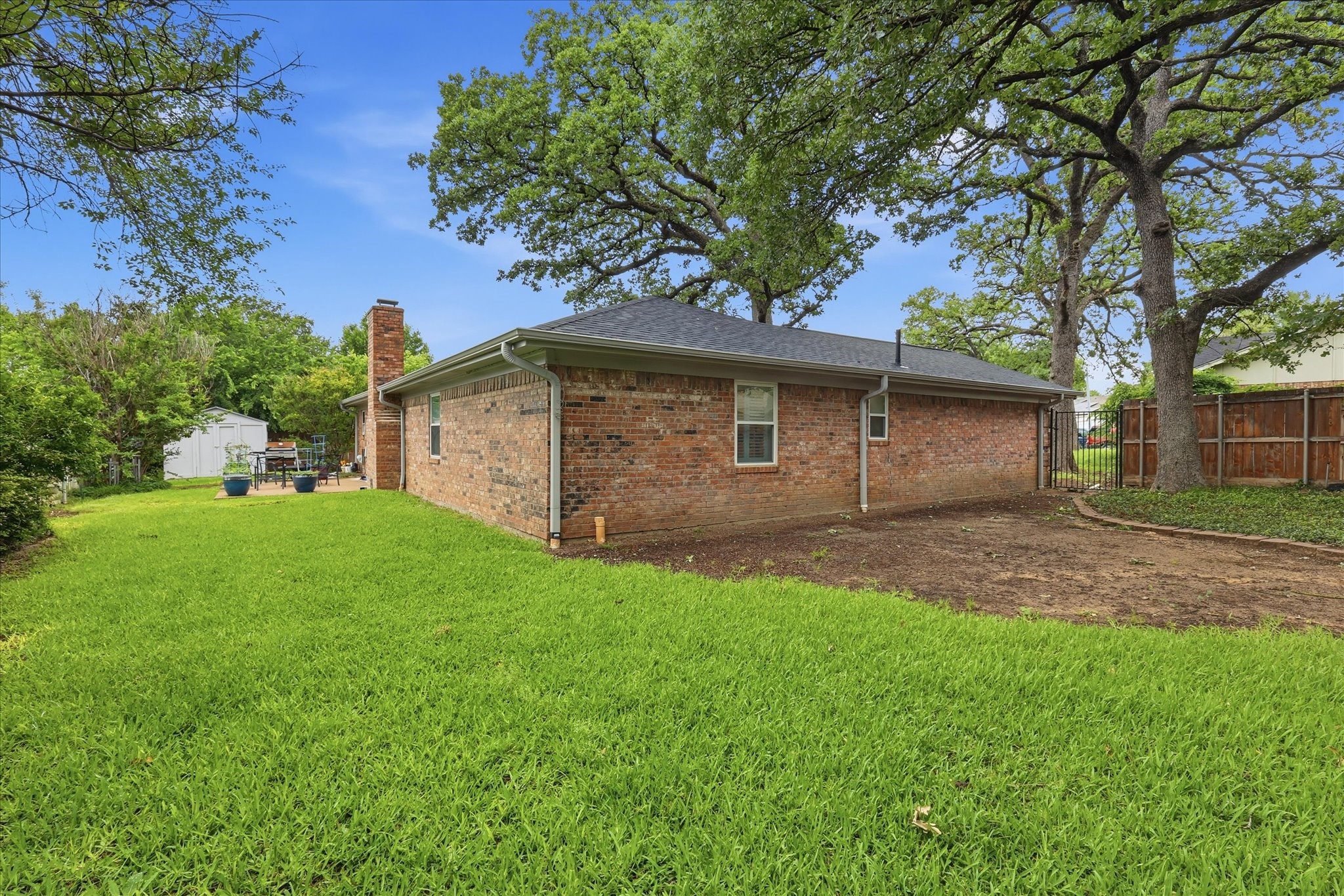 2604 Meadow Place Bedford TX 76021